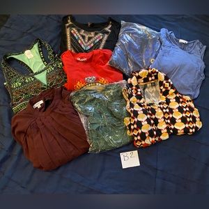 Women’s Lot size Medium 8 pieces